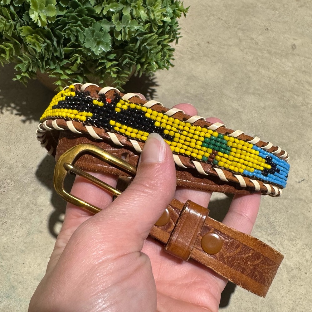 Vintage Thunderbird Belt‎ Tooled Leather Seed Beaded Size 28 Western Southwest